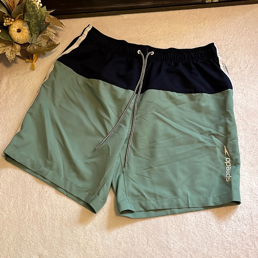 ‼️3/$10‼️ Men’s Swim Trunks, Size XL